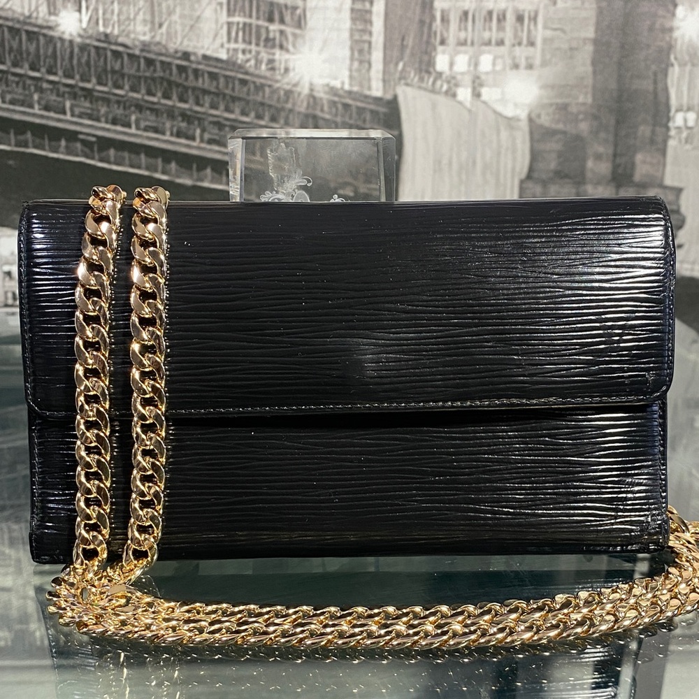 Authentic Louis Vuitton Black Epi International Wallet